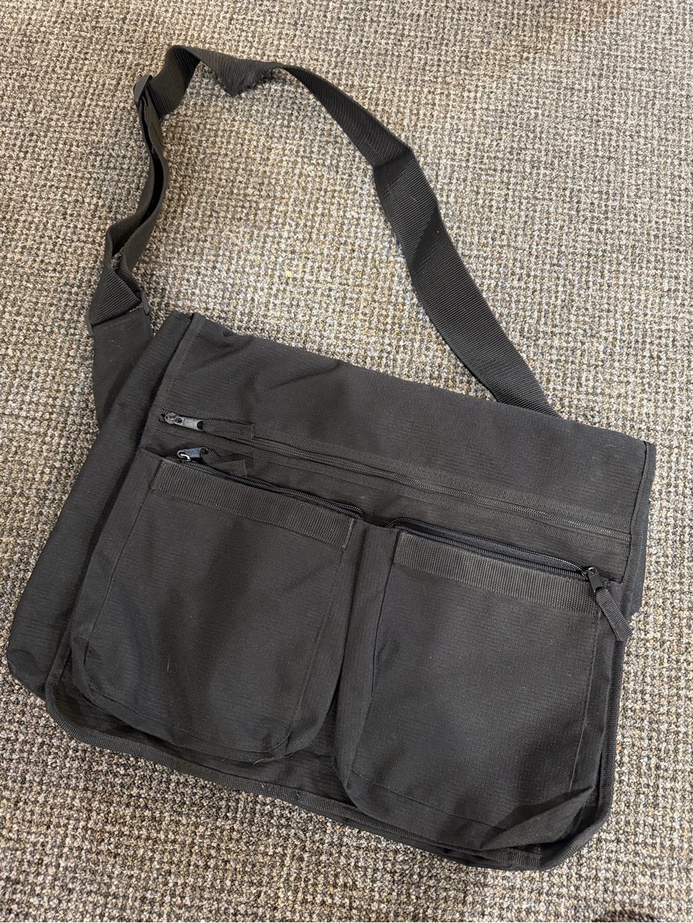 Men's Black Canvas Messenger Bag - Durable Everyday Carry